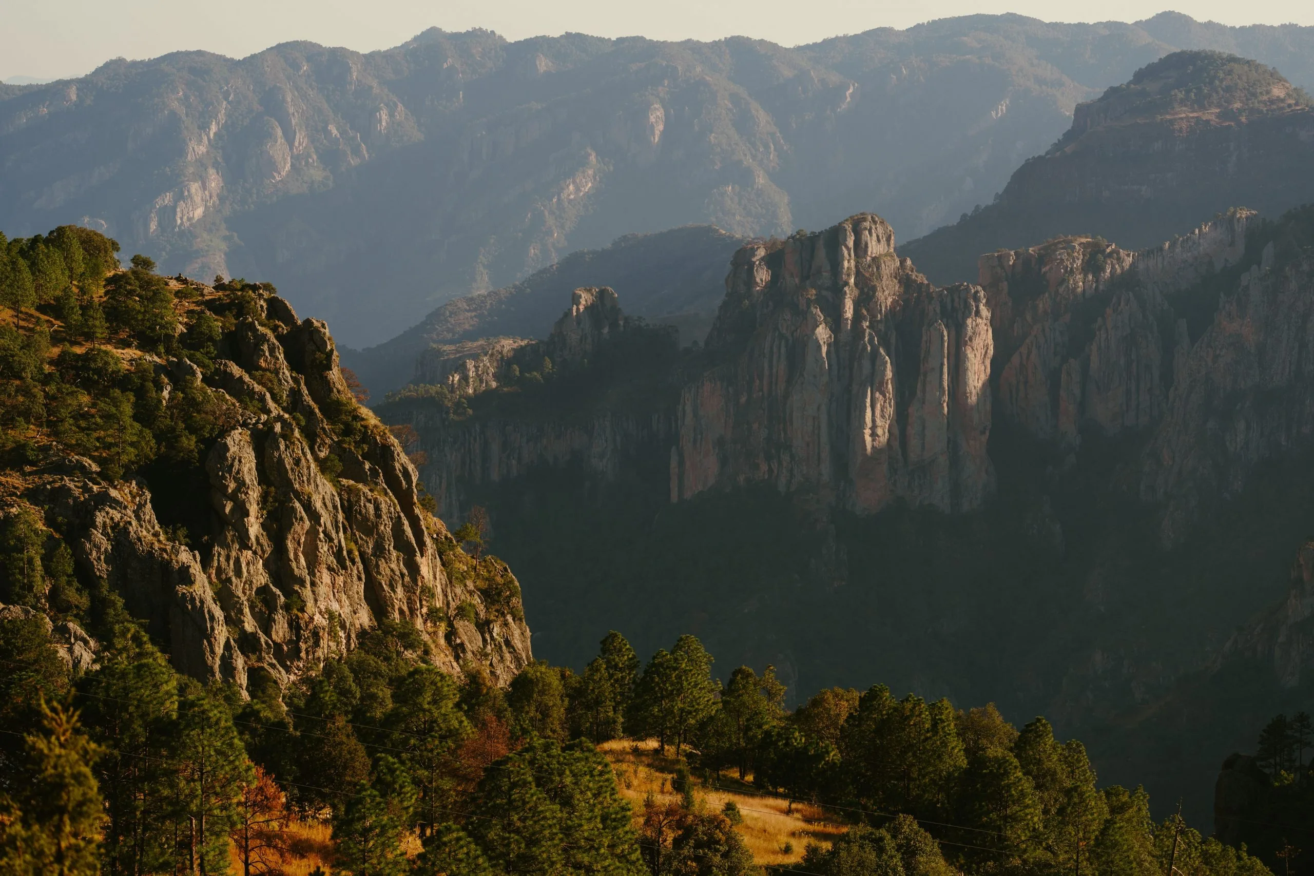 Paisaje de las Barrancas del Cobre y la Sierra Tarahumara en Chihuahua