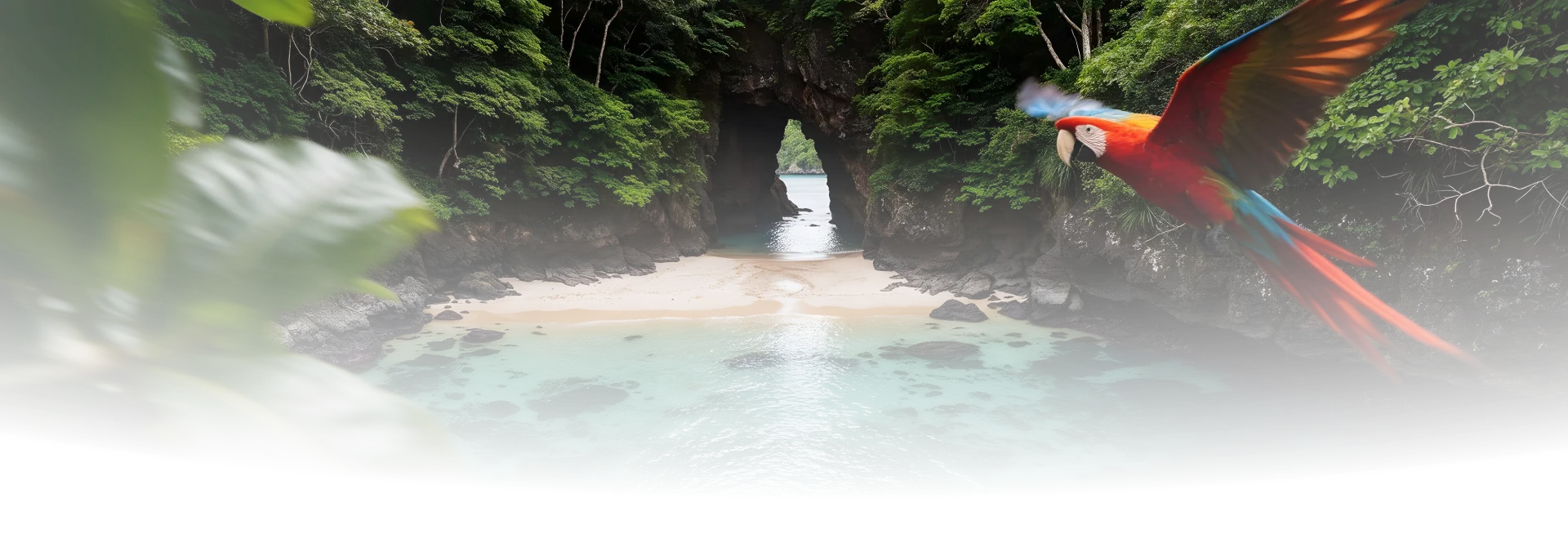 Playa escondida entre formaciones rocosas y selva tropical en Costa Rica